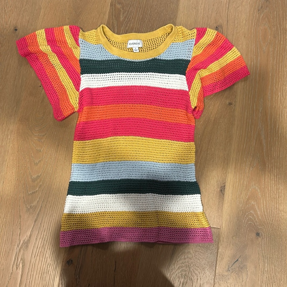 Evereve loose knit flutter sleeved sweater size small